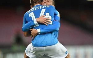 Jose Callejon tái hiện tuyệt phẩm của Thomas Mueller ở Europa League