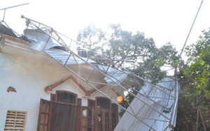Lâm Đồng: Trên 60 nhà dân bị sập và tốc mái do gió lốc