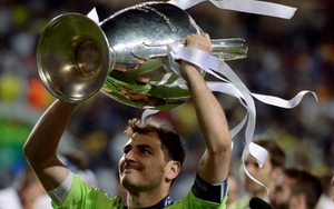 Casillas được bình chọn là thủ môn xuất sắc nhất mọi thời đại của Champions League
