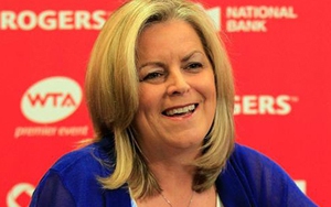 'Sếp' của WTA sẽ từ chức vào tháng sau