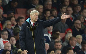 Arsene Wenger: 'Chọn Ospina là việc của tôi. Các anh cứ ngồi đấy mà phán xét'