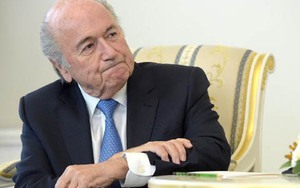 Coca-Cola yêu cầu Sepp Blatter từ chức ngay lập tức