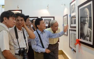 Ảnh chân dung PGS Văn Như Cương đạt giải Nhất cuộc thi ảnh về người Hà Nội