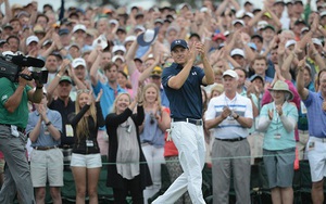 Golf: PGA Tour - 'Sống' nhờ tiền và 'chết' vì tiền