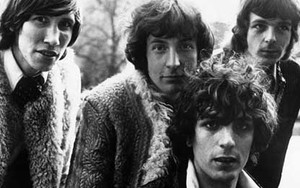 Tác phẩm nghệ thuật sắp đặt tưởng nhớ thành viên của Pink Floyd