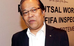Vừa tuyên bố treo thưởng 650 triệu VNĐ/bàn, Chủ tịch LĐBĐ Thái Lan bị FIFA treo ghế