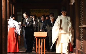 70 nghị sĩ Nhật Bản viếng đền Yasukuni