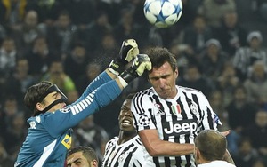 Juventus 0-0 M’Gladbach: Dứt điểm kém, Juve mất điểm