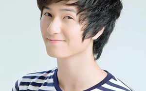 ‘Số nhọ’ hủy công chiếu, lộ 'thân phận' mới của hotboy Huỳnh Anh