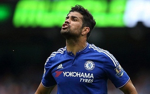 Costa đối mặt với án phạt sau khi dùng chân đạp Sktrel