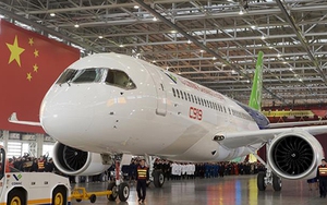 Trung Quốc trình làng máy bay thương mại đầu tiên, mơ cạnh tranh trên sân chơi quốc tế