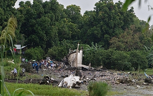 Vụ máy bay rơi ở Nam Sudan: Ba người sống sót, trong đó có trẻ em