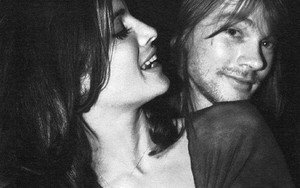 'November Rain': Cơn mưa buốt giá