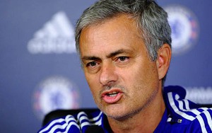Toàn văn lời xúc phạm kinh khủng của HLV Chelsea Jose Mourinho với trọng tài Jon Moss