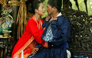 'Mỹ nhân' đã cắt vua sư tử trên quan phục, chuẩn bị ra rạp