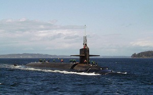 VIDEO: Dân Mỹ phát hoảng vì bỗng dưng thấy tên lửa đạn đạo sáng rực trời