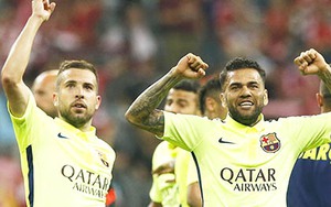 Barcelona: Bay trên đôi cánh Alba - Alves