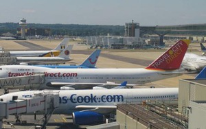 Sân bay Anh náo động vì nghi có kẻ ‘mang súng trong túi đồ cá nhân’