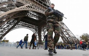 Đời sống văn hóa ở Paris 'đóng băng' sau các vụ tấn công