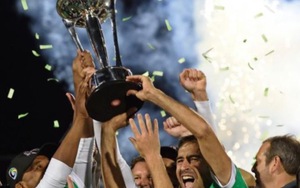 Giành danh hiệu cuối cùng, Raul giã từ sự nghiệp trong vinh quang