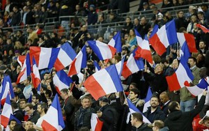 Quốc ca Pháp sẽ vang lên ở tất cả các trận cầu Premier League