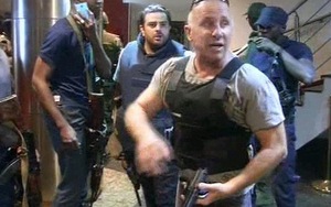 Vụ khủng bố Mali: 2 tay súng Al Qaeda bắt giữ tới 170 con tin; hơn 20 người thiệt mạng