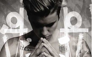 Justin Bieber soán ngôi của Adele, sánh với John Lennon trên BXH Anh