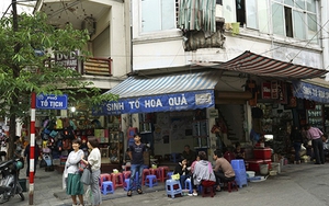 'Phố Tô Tịch' của Bùi Xuân Phái trở lại sàn đấu giá ở Singapore