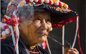 'Đêm hoa đăng' và 'Lễ hội người Dao' đoạt giải Nhất ảnh Di sản Việt Nam