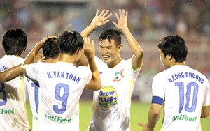 May là đội bóng bầu Đức vào bán kết