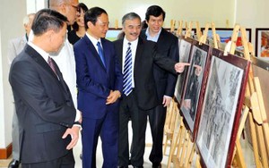 TTXVN trưng bày ảnh 'Việt Nam - Cu Ba, 55 năm Đoàn kết và Hợp tác'