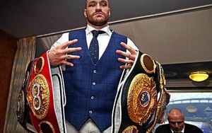 Tyson Fury bị tước đai vô địch hạng nặng vì tái đấu với Klitschko