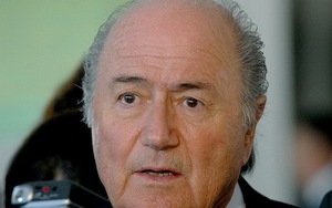 Sepp Blatter và Michel Platini có thể bị cấm hoạt động bóng đá ít nhất 7 năm