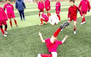 Bao giờ Trung Quốc có... đội bóng Thiếu Lâm?