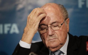 NÓNG: Sepp Blatter và Michel Platini CHÍNH THỨC bị cấm hoạt động bóng đá 8 năm