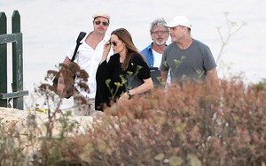 Gia đình Brad Pitt, Angelina Jolie: Mê tự do, luôn giữ bí mật và là thiên đường với những đứa trẻ