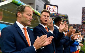 Chỉ cần Man United sa thải, tuyển Hà Lan sẽ mời lại Van Gaal