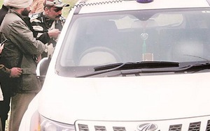 Ấn Độ: Khủng bố bắt cóc cảnh sát trưởng, cướp xe trước khi đột kích căn cứ không quân