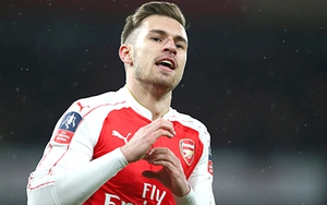 Ramsey lại bị coi là 'thần chết' vì David Bowie qua đời