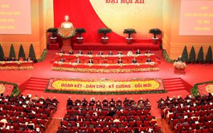 Đọc lại một bài thơ về Đảng