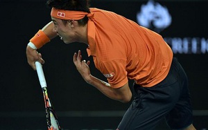 VIDEO: Thắng tay vợt 'giống Cristiano Ronaldo', Nishikori vào vòng 4