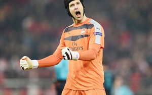 Arsene Wenger: Mua Cech là quyết định khó khăn nhất của tôi