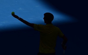 VIDEO: Djokovic suýt bị loại