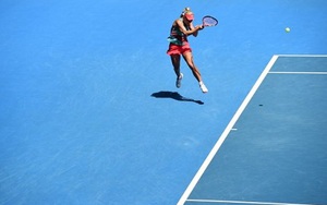 VIDEO: Kerber lần đầu tiên thắng Azarenka