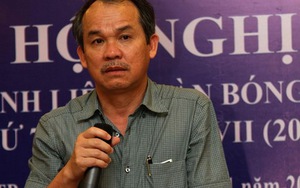 Khi bầu Đức cầm cờ