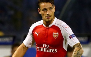 Arsenal cho Bordeaux mượn Debuchy đến cuối mùa