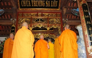 Ký sự đến với Tết Trường Sa: Lễ Chùa đầu năm ở Trường Sa