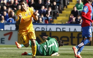 Luis Suarez: Con quái vật khát mồi