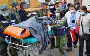 Cứu được 2 người trong đống đổ nát, Đài Loan hy vọng về 110 người còn lại