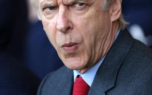 Dự án dùng cầu thủ trẻ của Wenger đã phá sản?